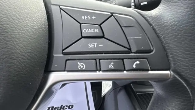 2022 Nissan Rogue Sport S
