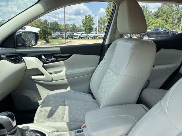 2022 Nissan Rogue - $19,457