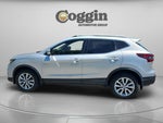 2022 Rogue Sport Thumbnail 2