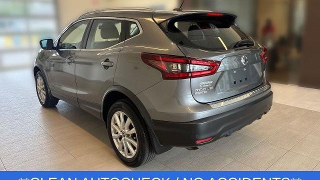 2022 Nissan Rogue Sport SV
