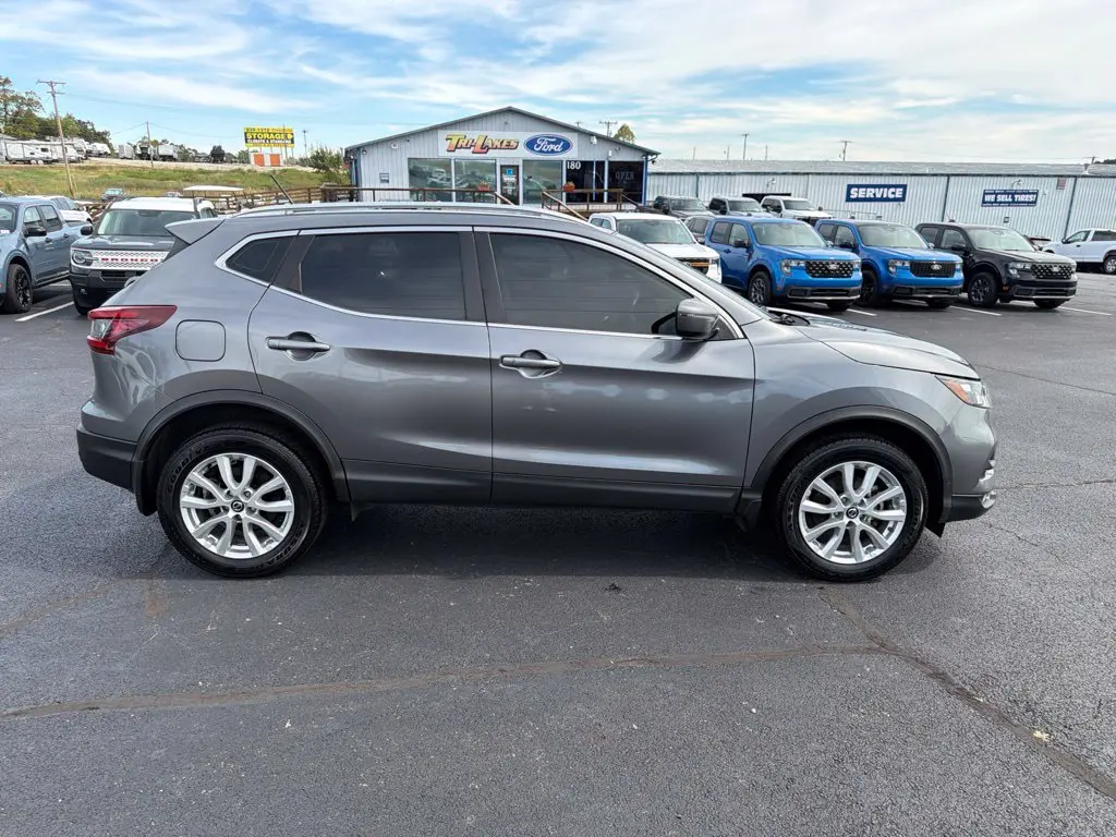 2022 Nissan Rogue - $17,637