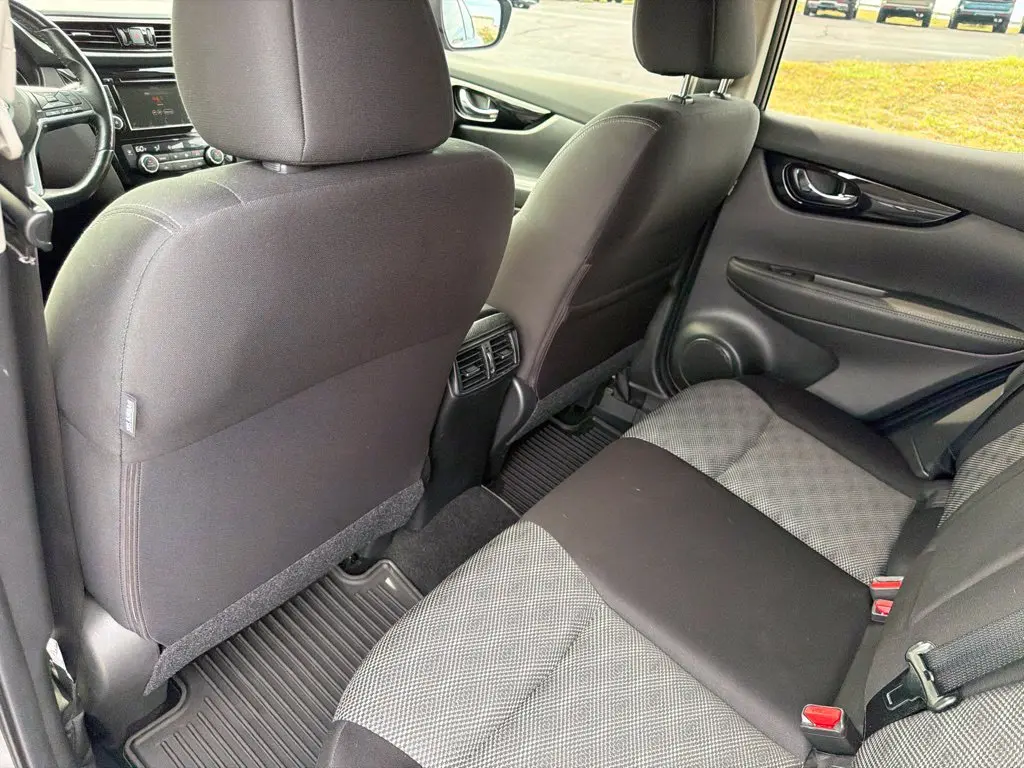 2022 Nissan Rogue - $17,637