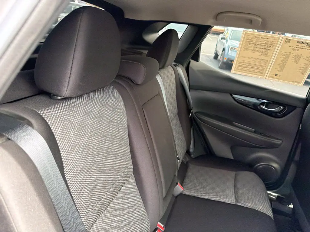 2022 Nissan Rogue - $17,637