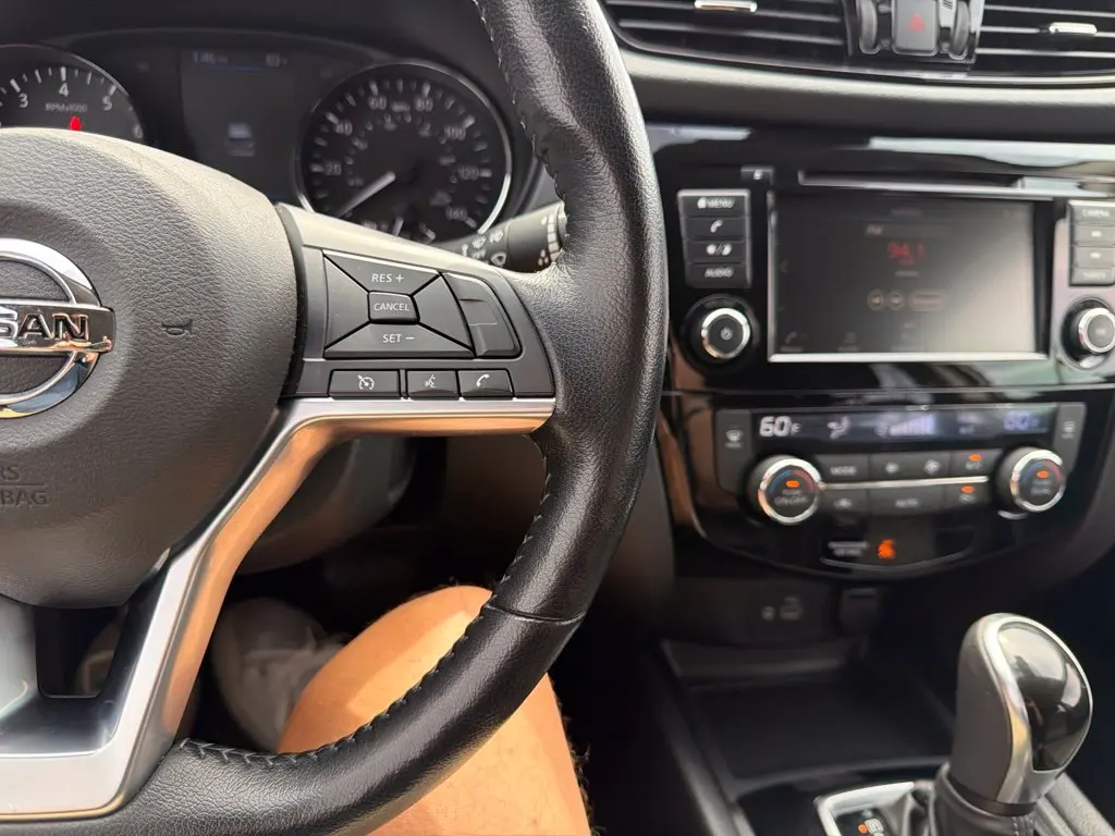 2022 Nissan Rogue - $17,637