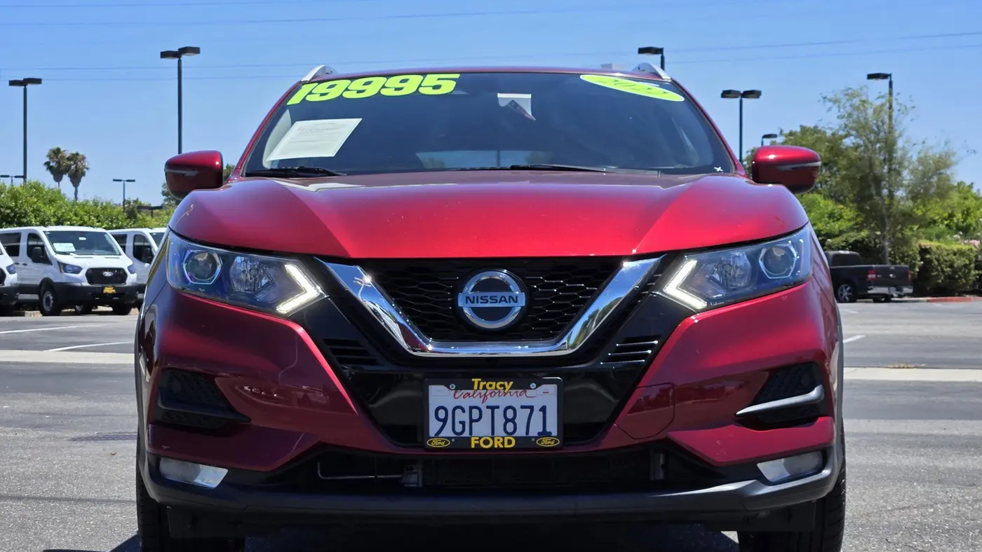2022 Nissan Rogue Sport SV