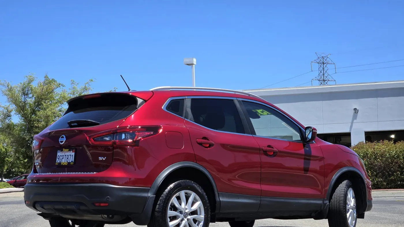 2022 Nissan Rogue Sport SV