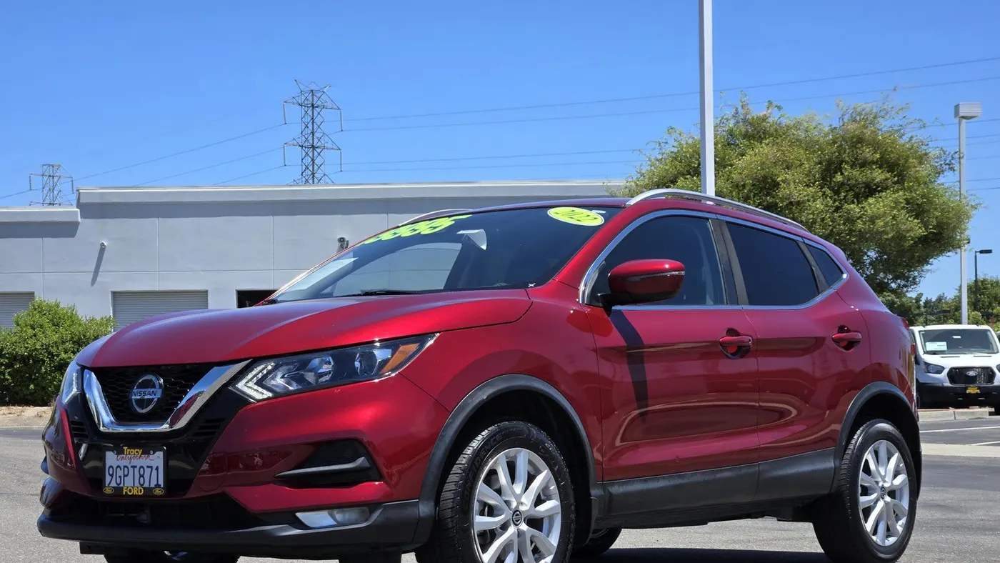 2022 Nissan Rogue Sport SV