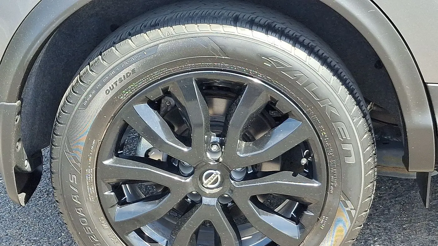 2022 Nissan Rogue Sport SV