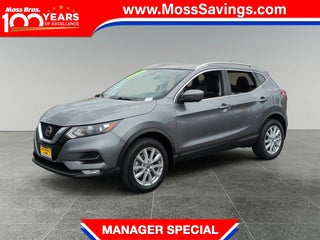 2022 Nissan Rogue Sport with Gun Metallic Exterior