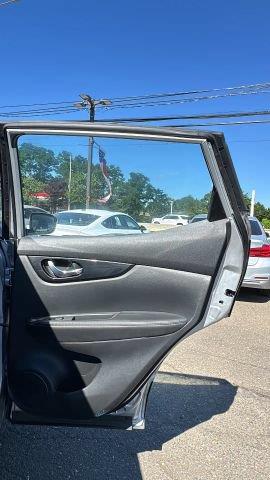 2022 Nissan Rogue - $11,797