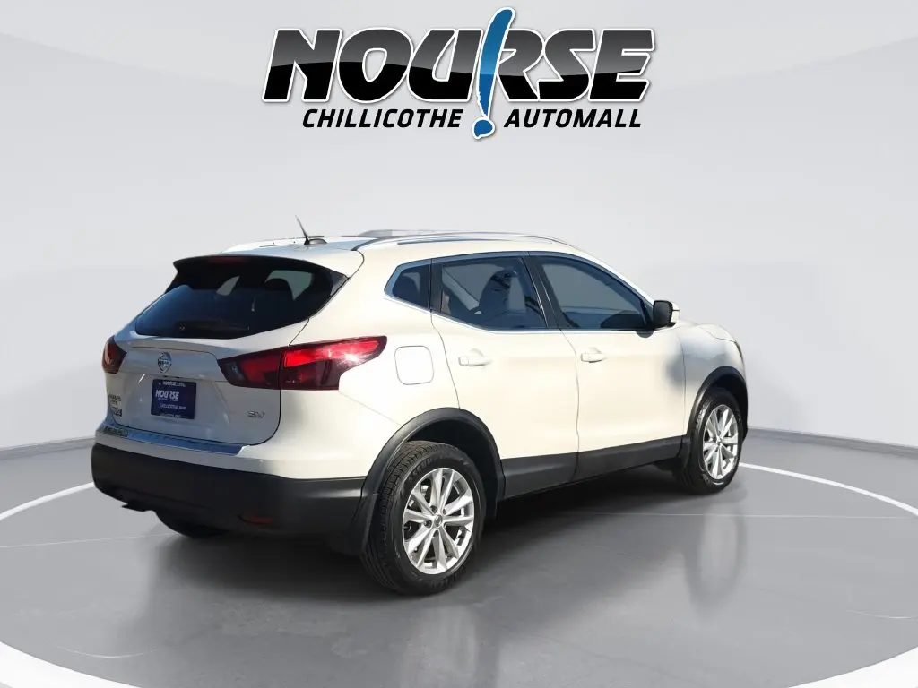 2017 Nissan Rogue - $12,875
