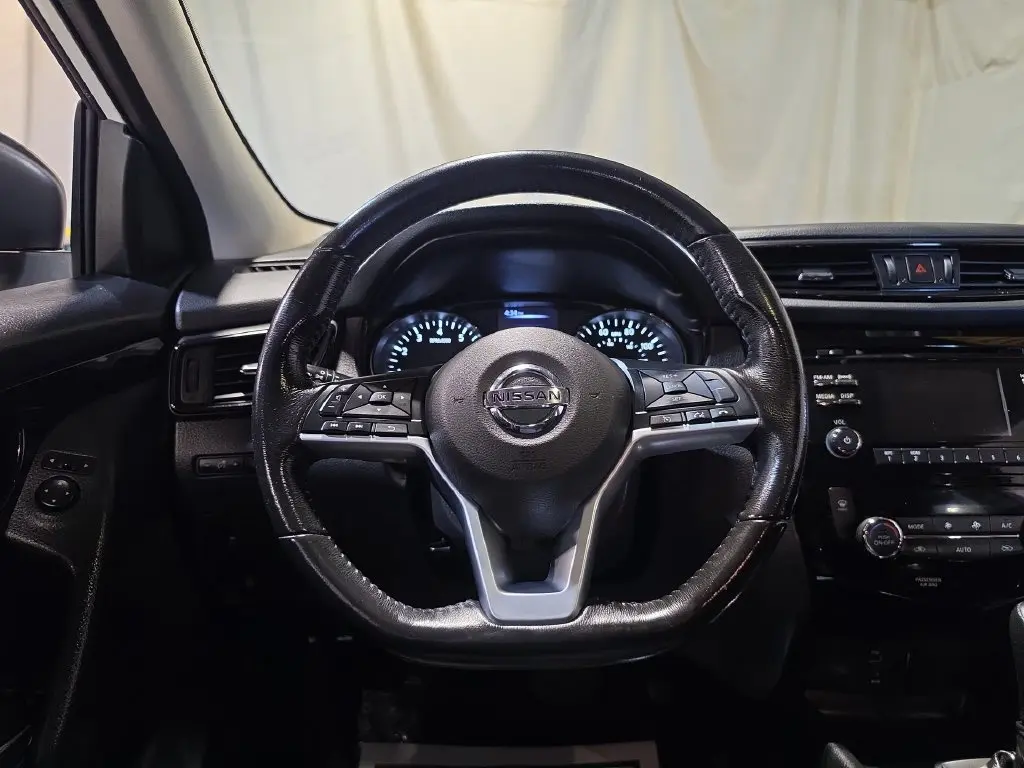 2017 Nissan Rogue - $12,875