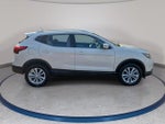 2017 Rogue Sport Thumbnail 4