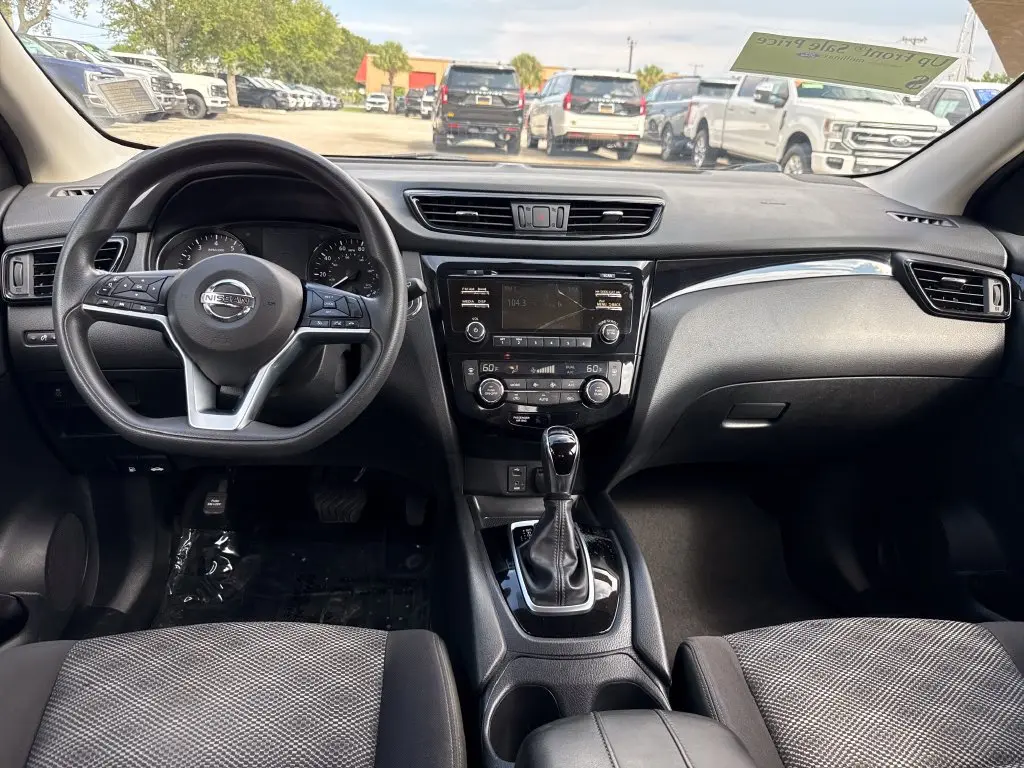 2017 Nissan Rogue - $13,900