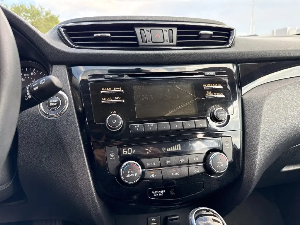 2017 Nissan Rogue - $13,900