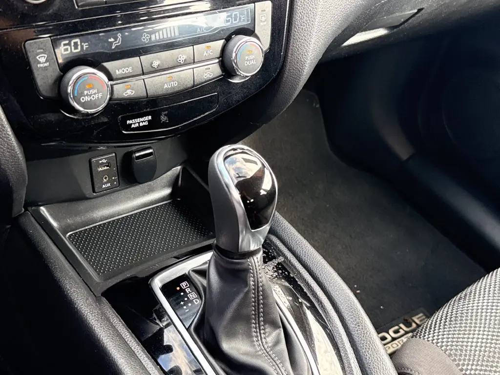 2017 Nissan Rogue - $13,900