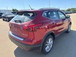 2017 Rogue Sport Thumbnail 3