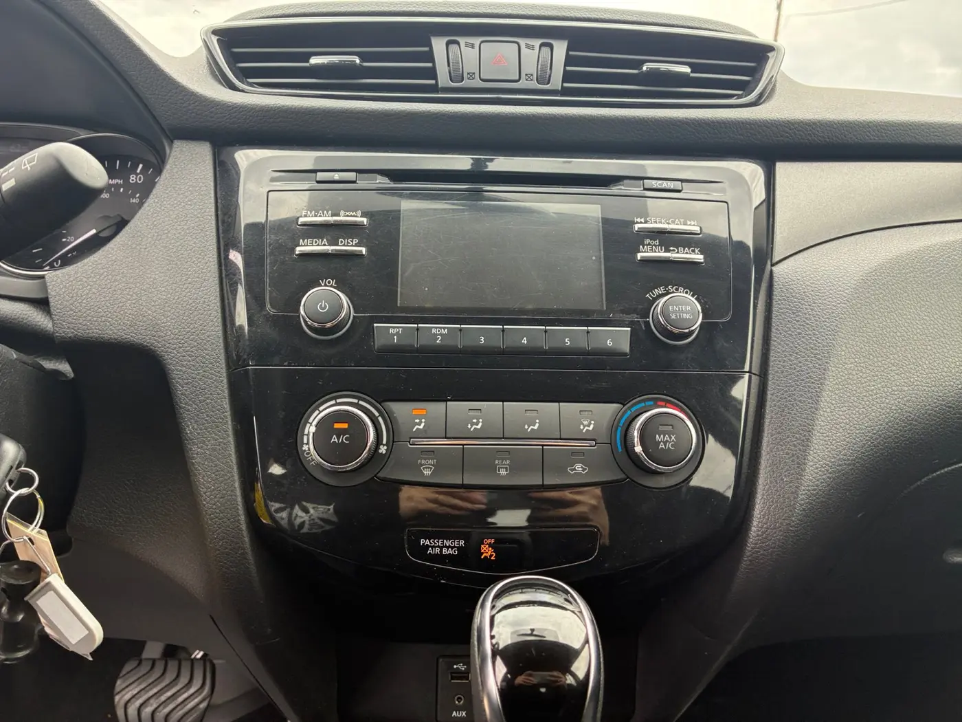 2018 Nissan Rogue - $9,201