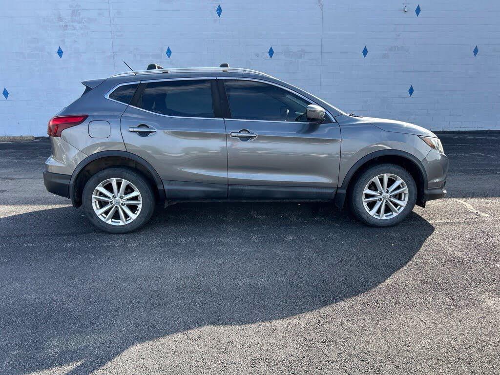 2018 Nissan Rogue - $10,994