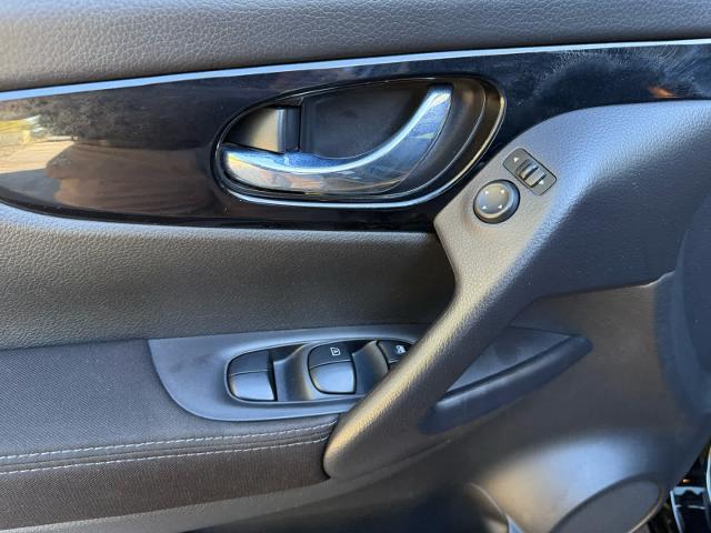2019 Nissan Rogue - $14,921