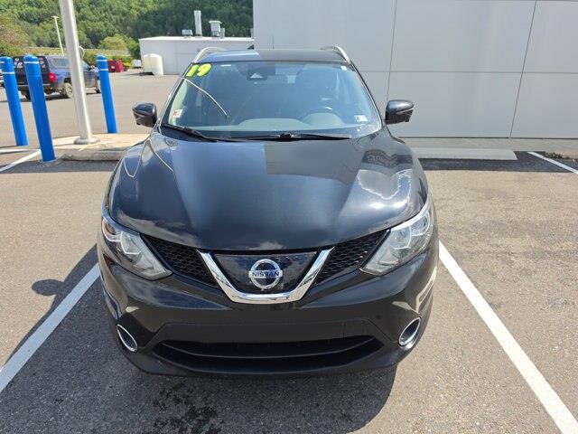2019 Nissan Rogue - $14,000