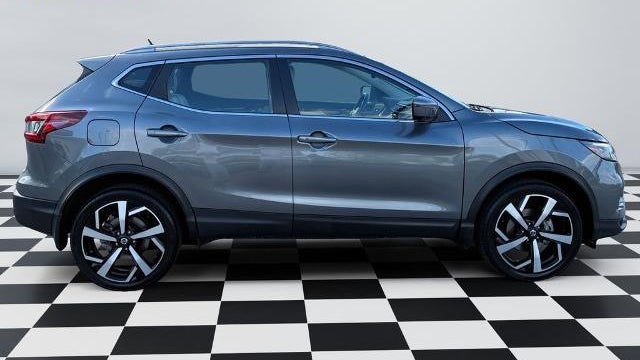 2022 Nissan Rogue Sport SL