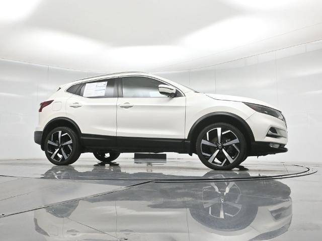 2020 Nissan Rogue - $18,985