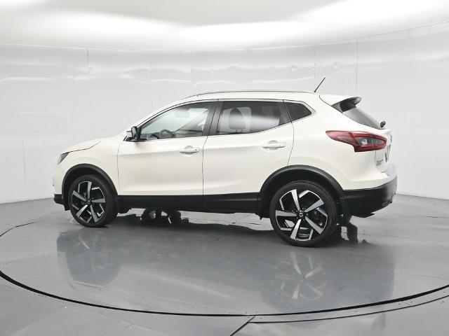 2020 Nissan Rogue - $18,985