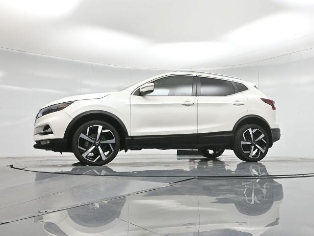 2020 Nissan Rogue - $18,985