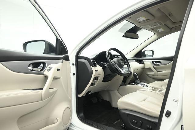 2020 Nissan Rogue - $18,985