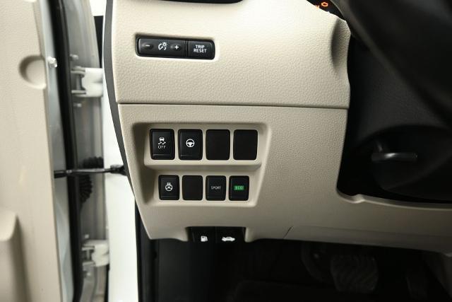 2020 Nissan Rogue - $18,985