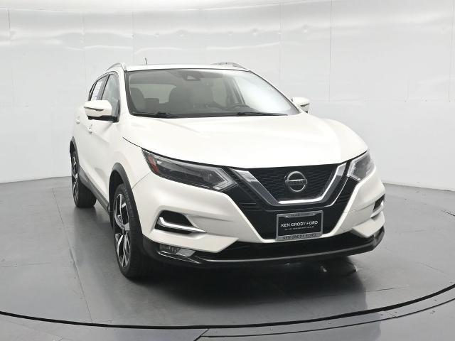 2020 Nissan Rogue - $18,985