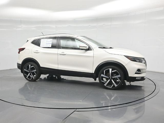 2020 Nissan Rogue - $18,985