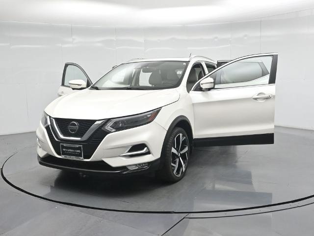 2020 Nissan Rogue - $18,985