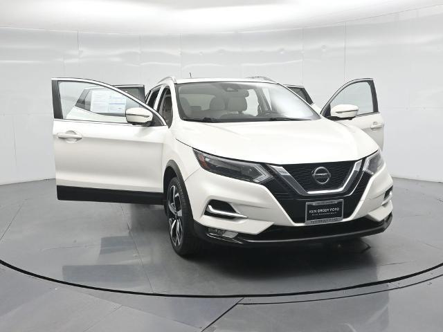 2020 Nissan Rogue - $18,985