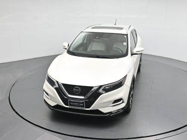 2020 Nissan Rogue - $18,985