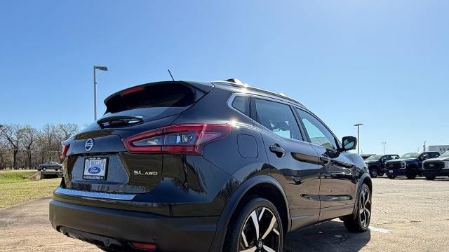 2022 Nissan Rogue Sport SL