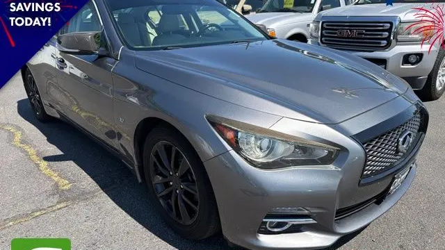 2015 INFINITI Q50 Base