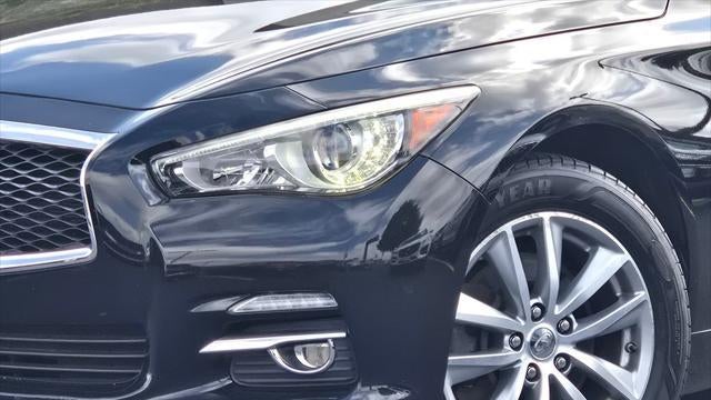 2015 INFINITI Q50 Base