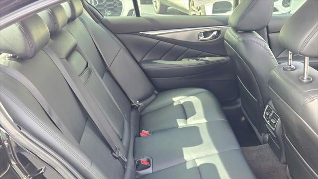 2015 INFINITI Q50 Base