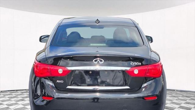2015 INFINITI Q50 Base