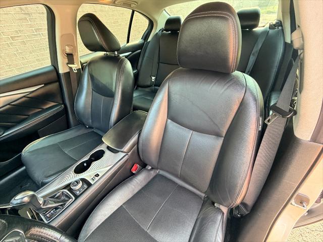 2015 INFINITI Q50 - $10,910