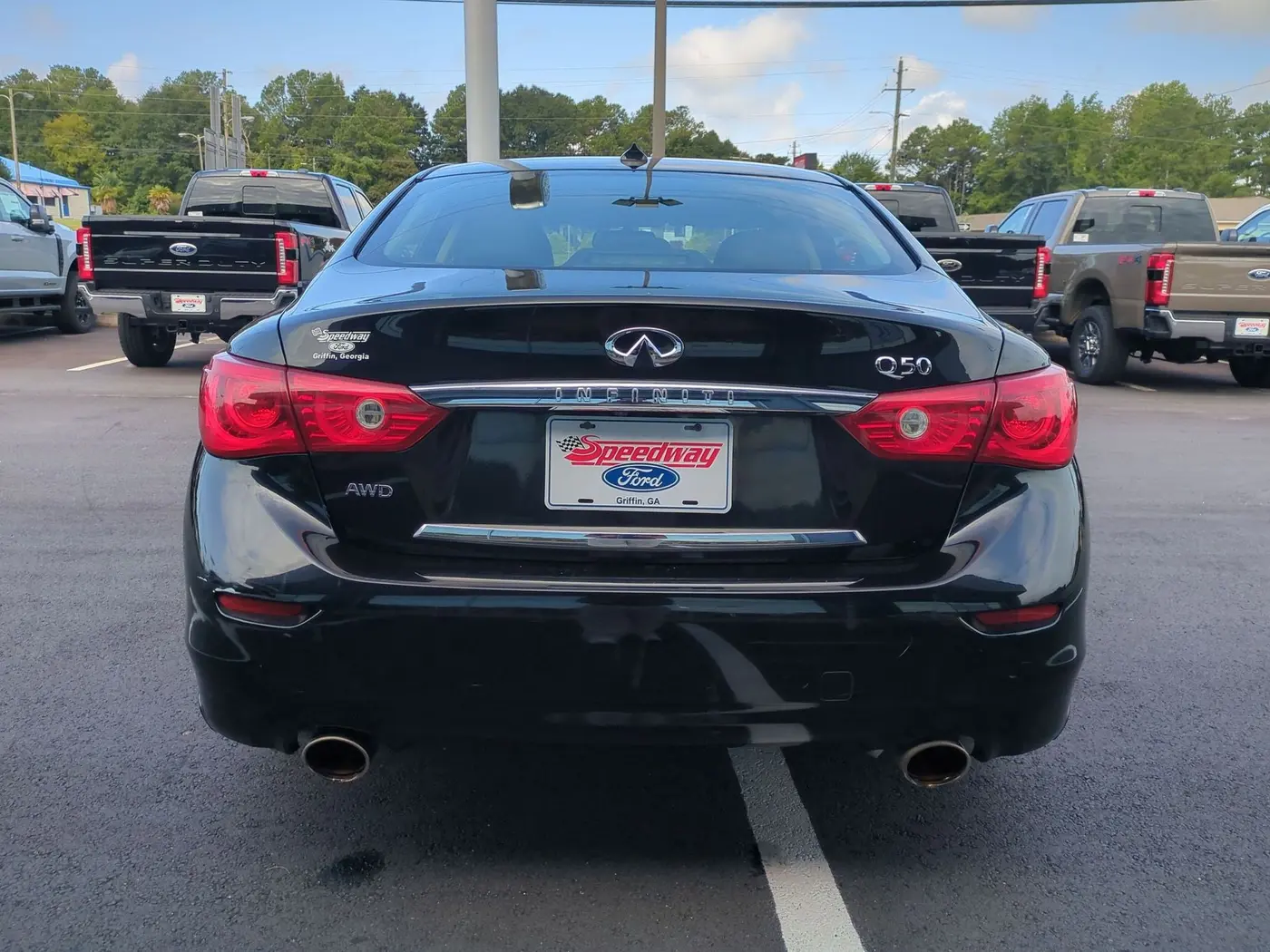 2015 INFINITI Q50 - $11,857