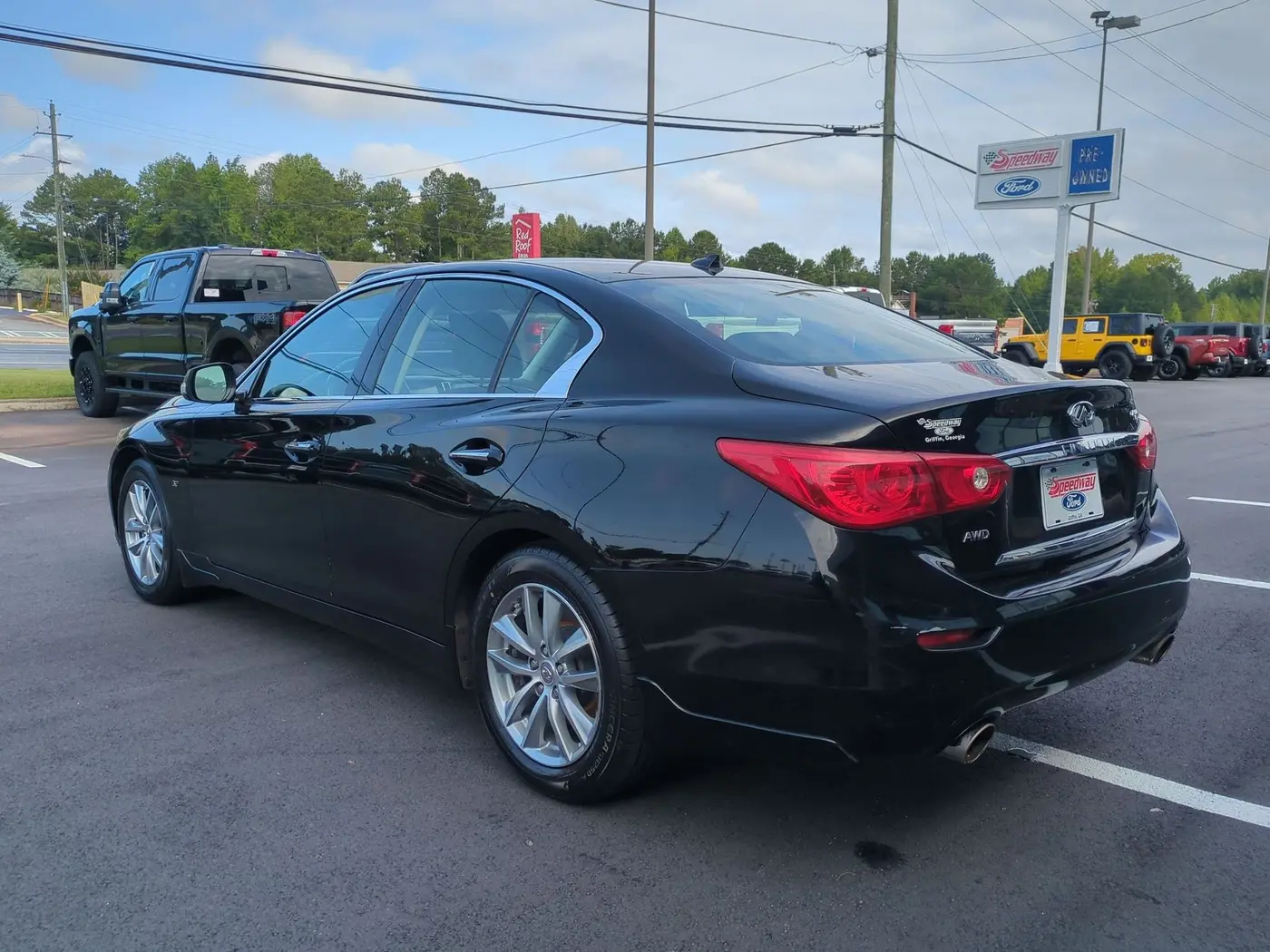2015 INFINITI Q50 - $11,857