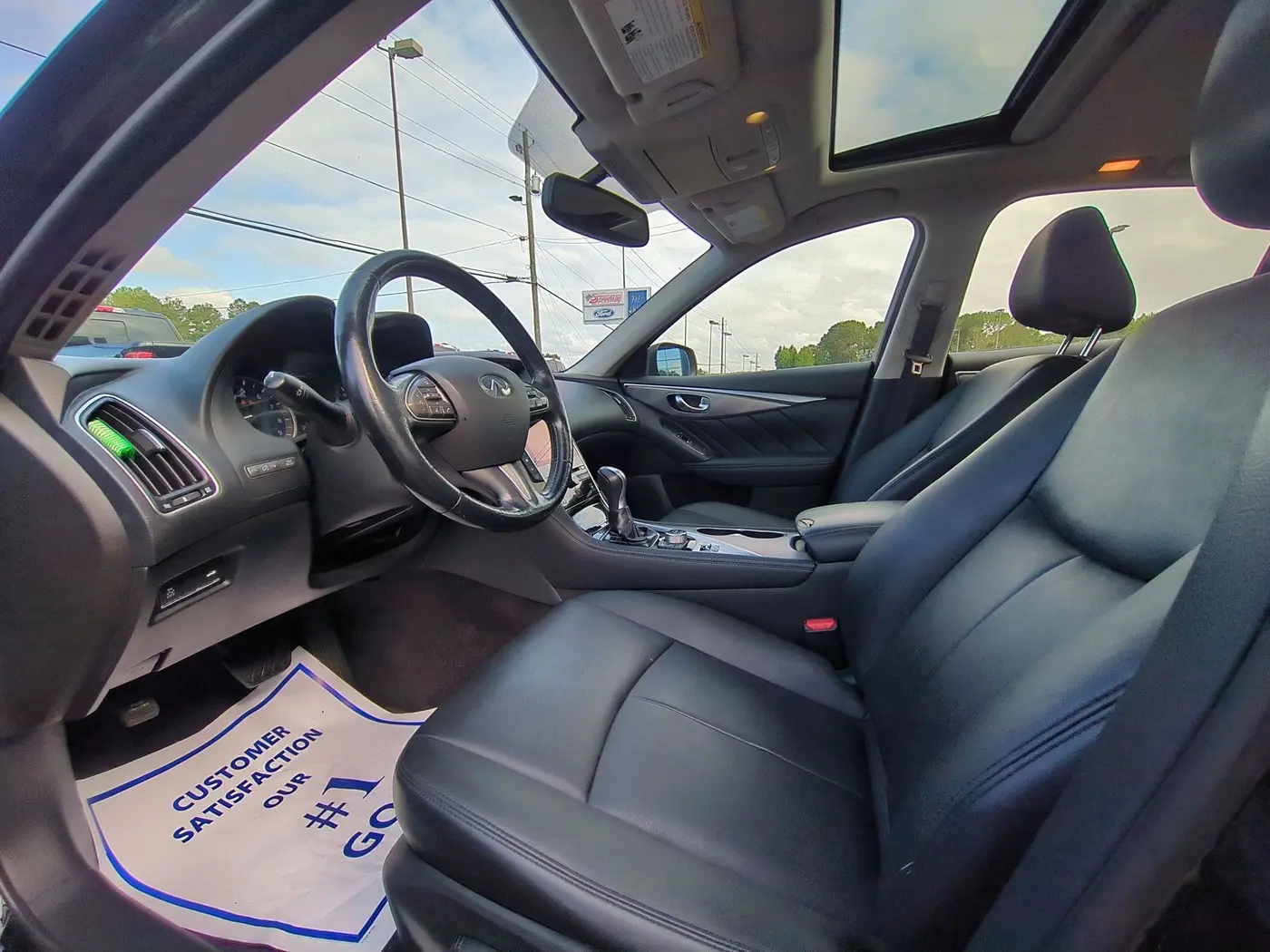2015 INFINITI Q50 - $11,857
