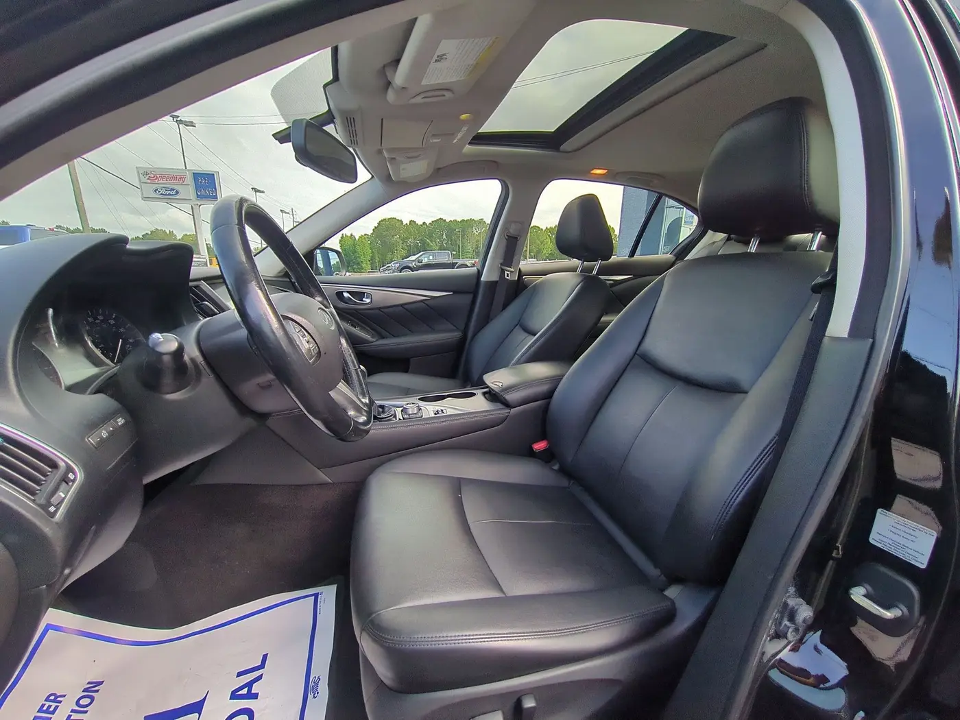 2015 INFINITI Q50 - $11,857