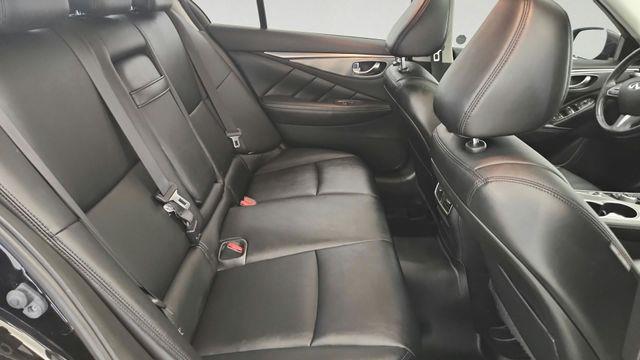 2015 INFINITI Q50 Base