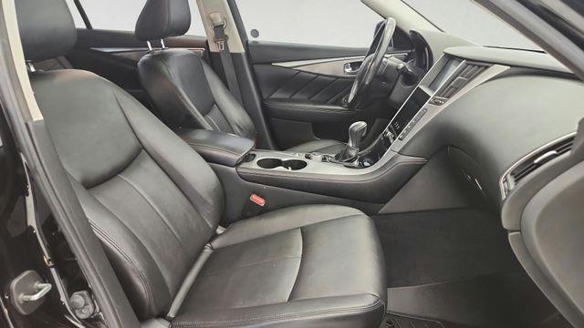 2015 INFINITI Q50 Base