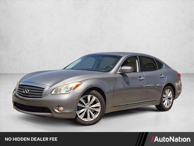2011 INFINITI M - $10,990