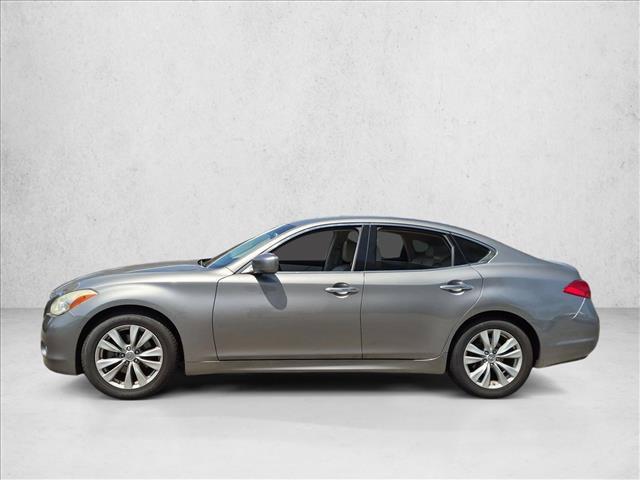 2011 INFINITI M - $10,990